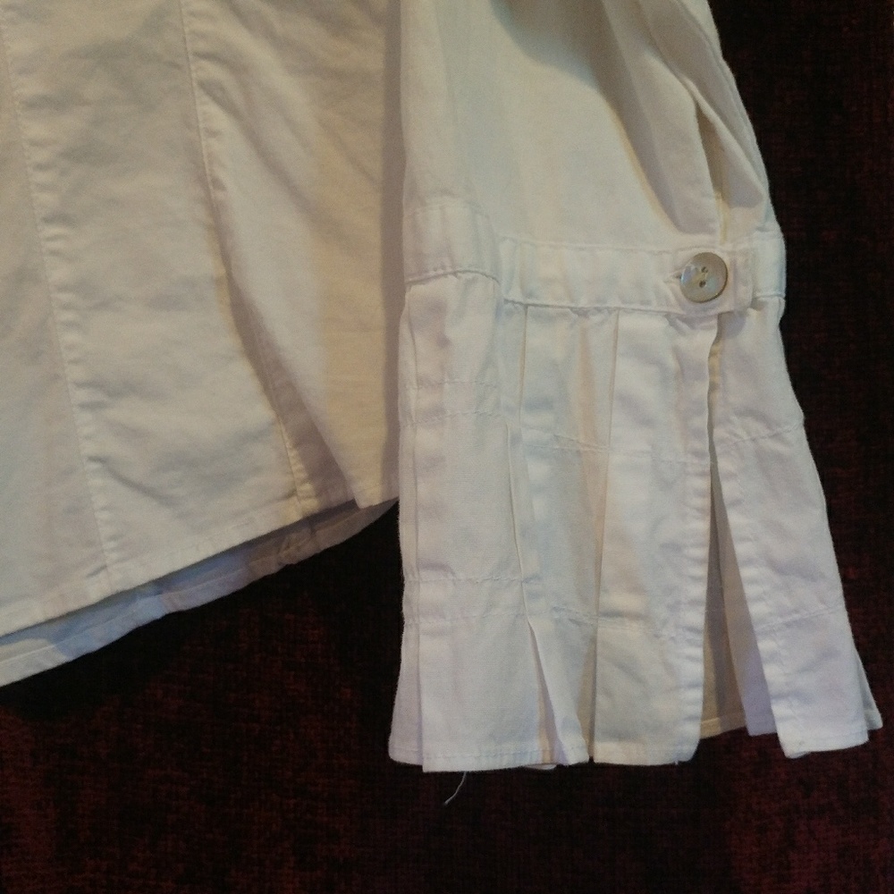 🌸Quizz white blouse